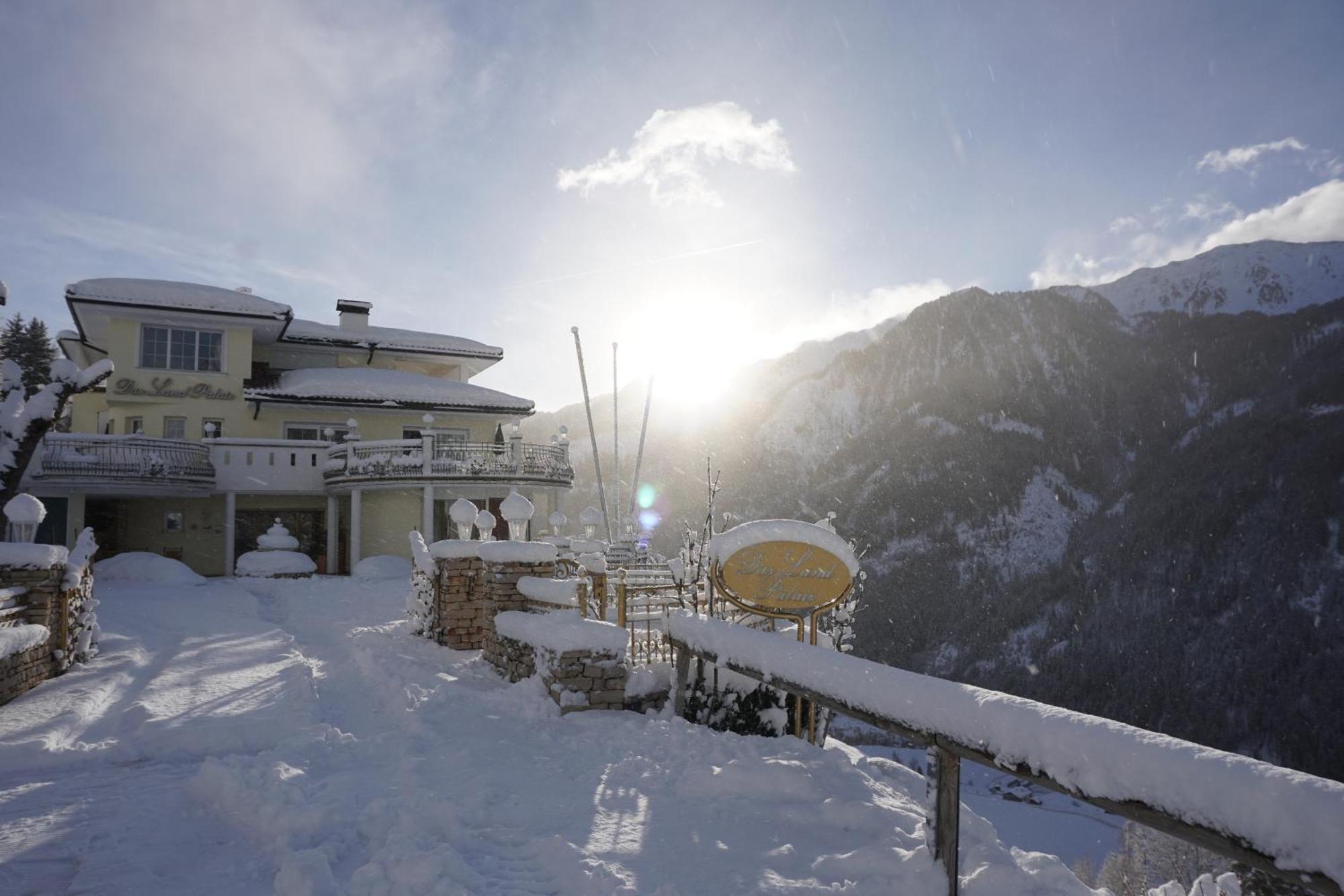 B&B Das Land-Palais - Private Mountain Hideaway เซลวา เด โมลินี ภายนอก รูปภาพ