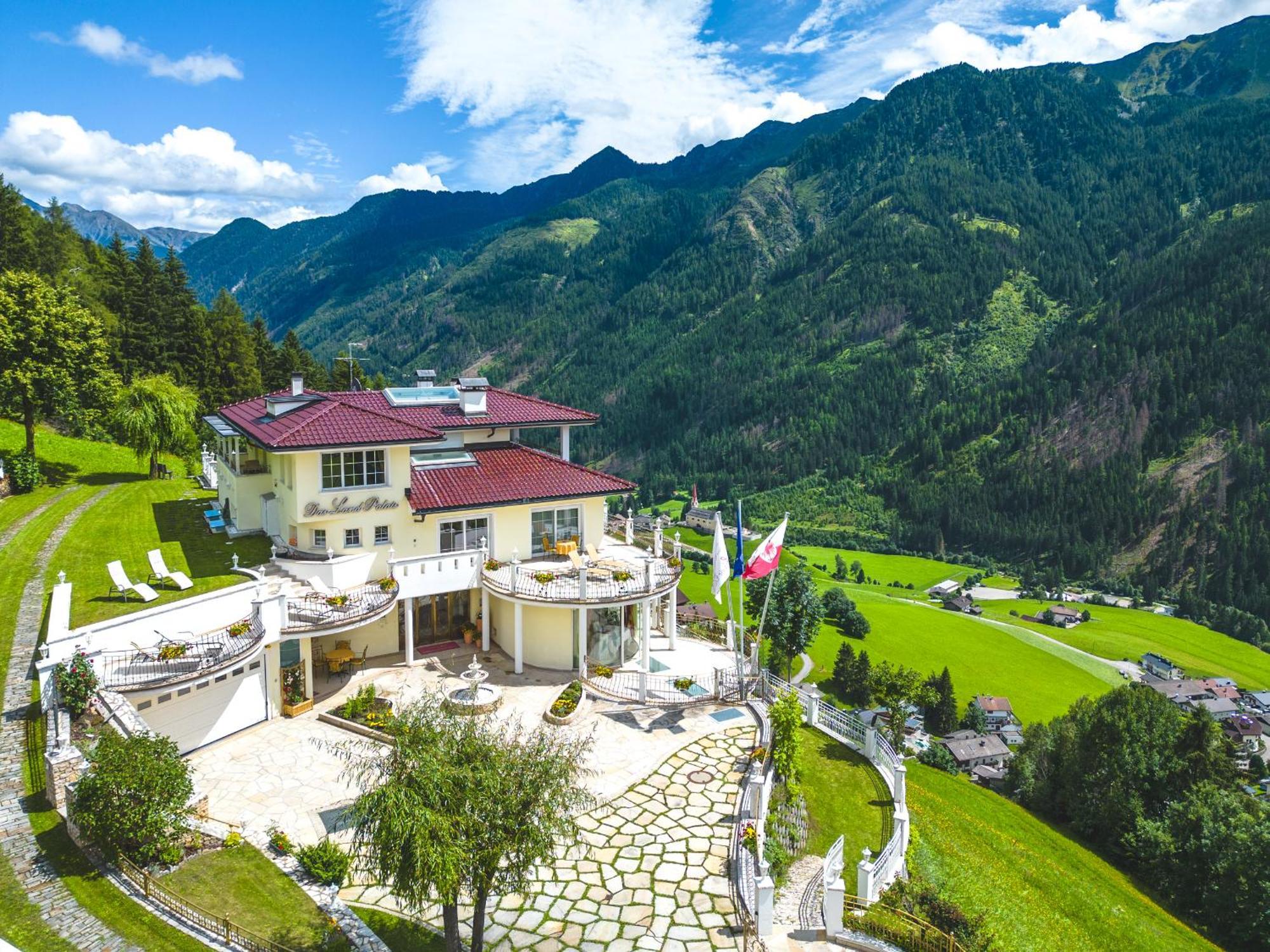B&B Das Land-Palais - Private Mountain Hideaway เซลวา เด โมลินี ภายนอก รูปภาพ